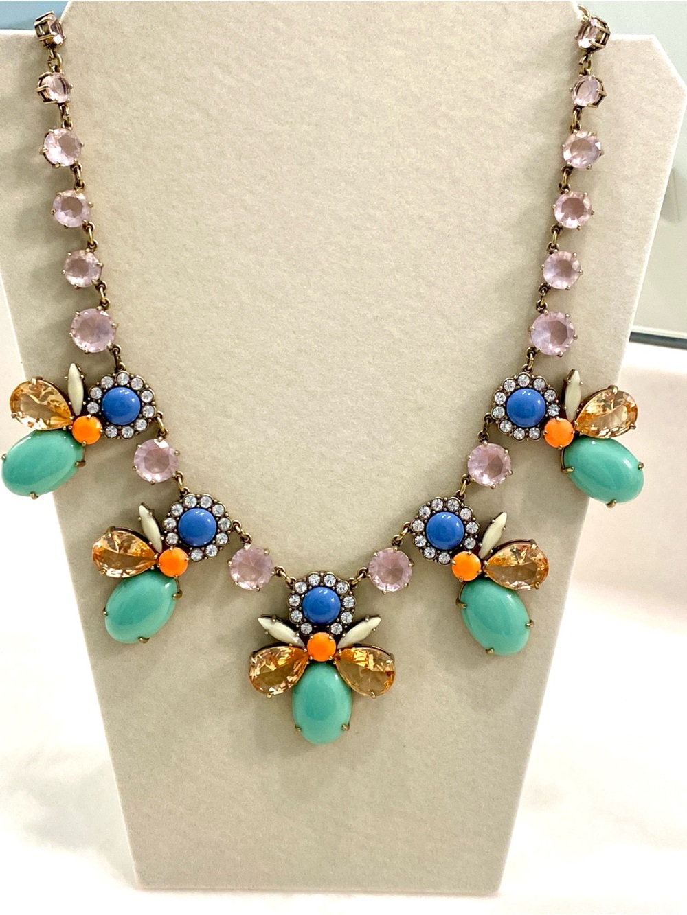 J Crew Bug Beetle Cicada Statement Necklace Mint Blue Pink Orange Gold Bib - Picture 3 of 7